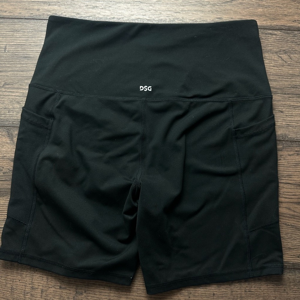 DSG Classic Black Top